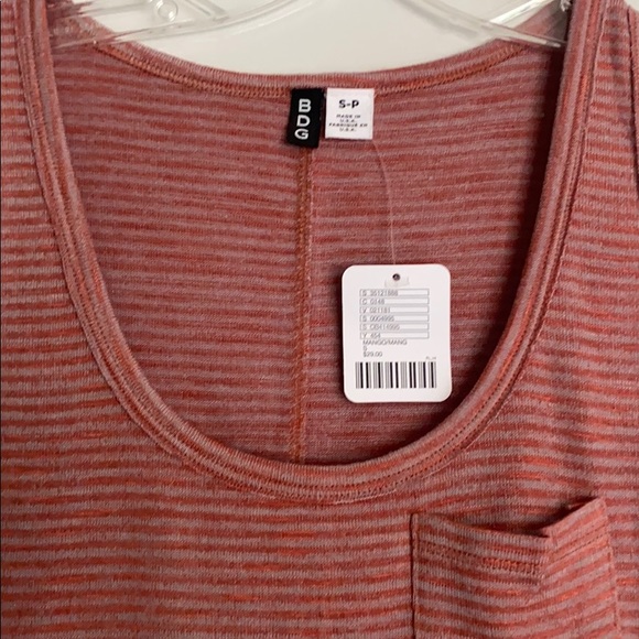Urban Outfitters, BDG Tank with pocket - Picture 2 of 3